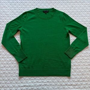Banana Republic Sweater Womens Medium Kelly Green 100% Merino Wool Colorful